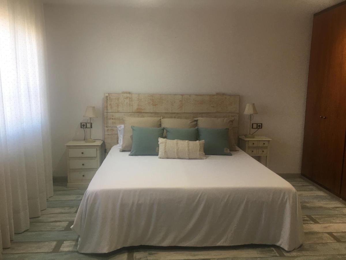 Piscina De Sal Barbacoa Wifi, Parking Gratis, 3 Min Pga Casa El Roble Girona Exterior foto