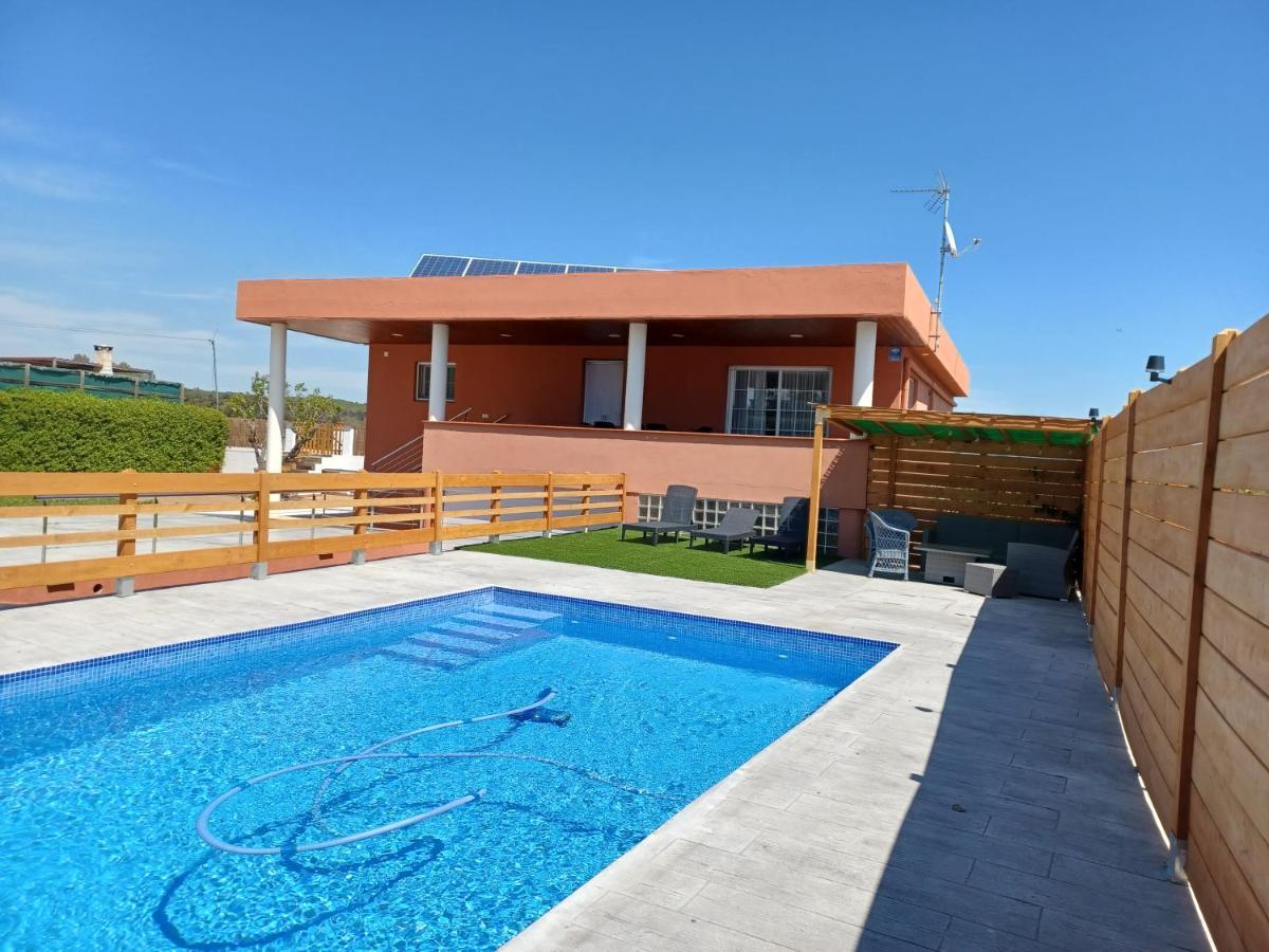 Piscina De Sal Barbacoa Wifi, Parking Gratis, 3 Min Pga Casa El Roble Girona Exterior foto