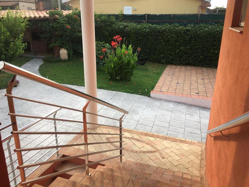 Piscina De Sal Barbacoa Wifi, Parking Gratis, 3 Min Pga Casa El Roble Girona Exterior foto