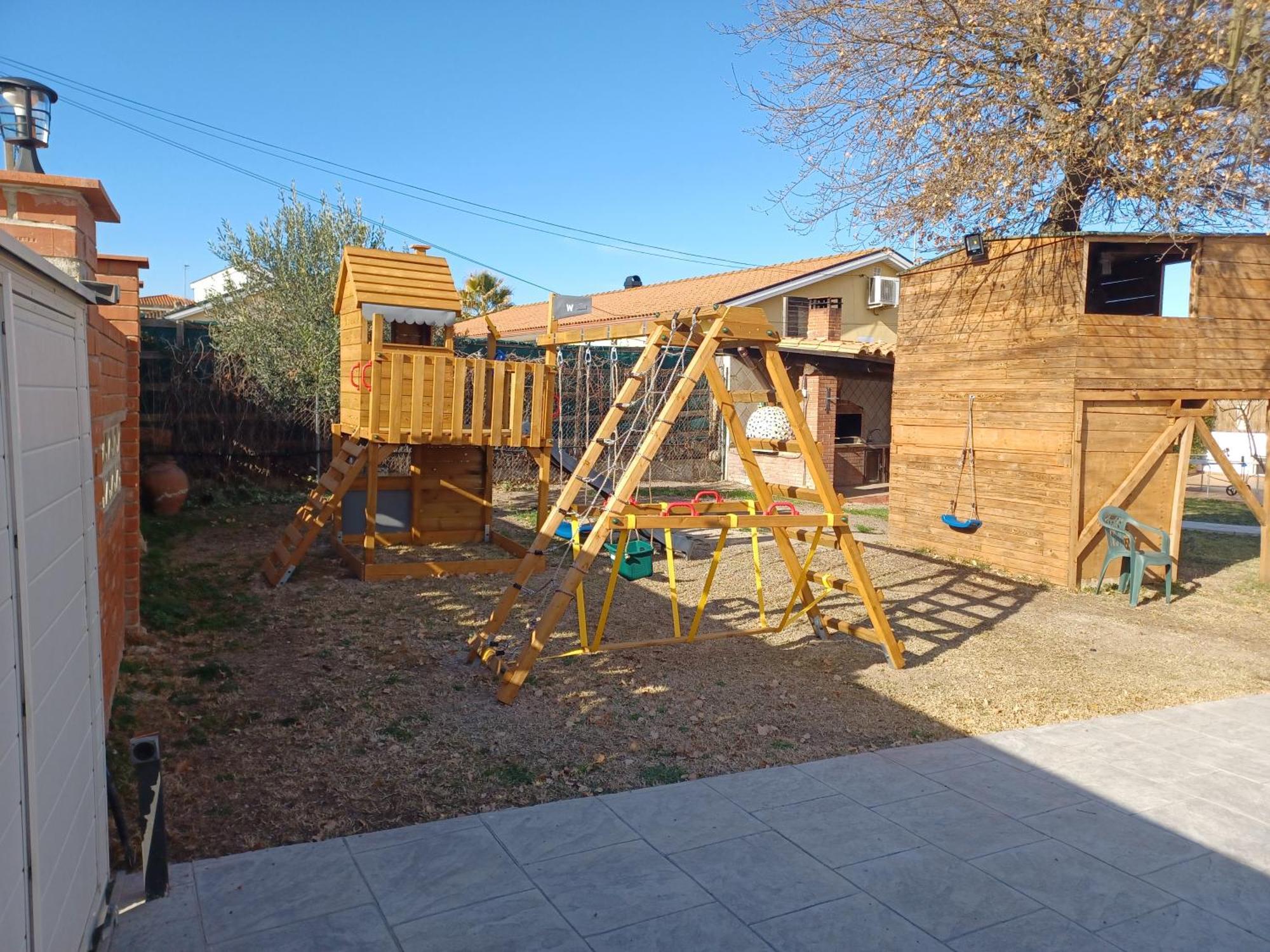 Piscina De Sal Barbacoa Wifi, Parking Gratis, 3 Min Pga Casa El Roble Girona Exterior foto